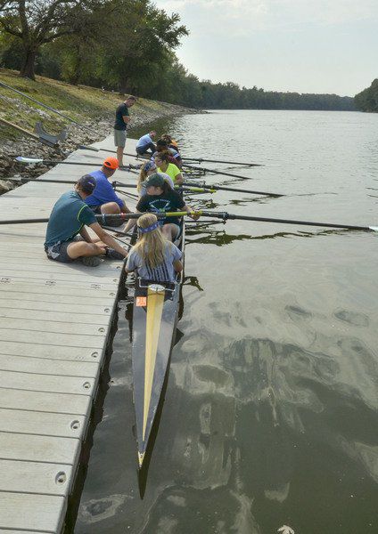 Author, first-time rowers share the power and zen of rowing and crew